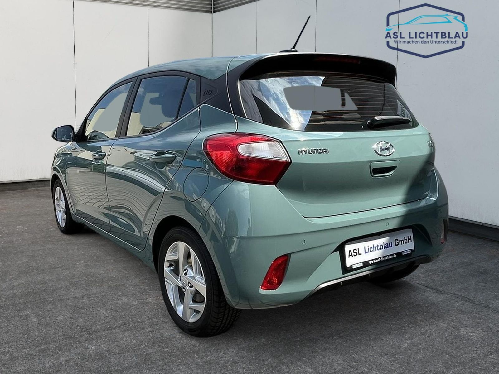 Hyundai i10 Trend - Samsaru's Car Outlet