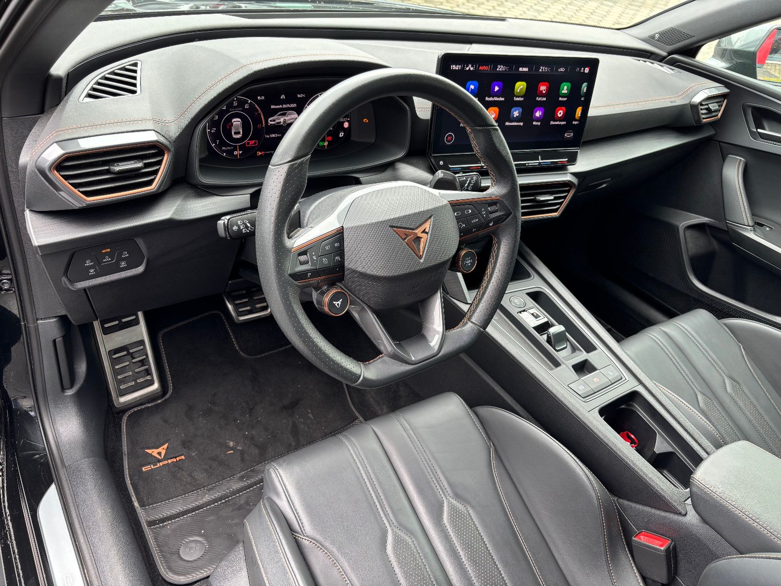 Cupra Leon Sportstourer VZ CUP 4Drive - Samsaru's Car Outlet