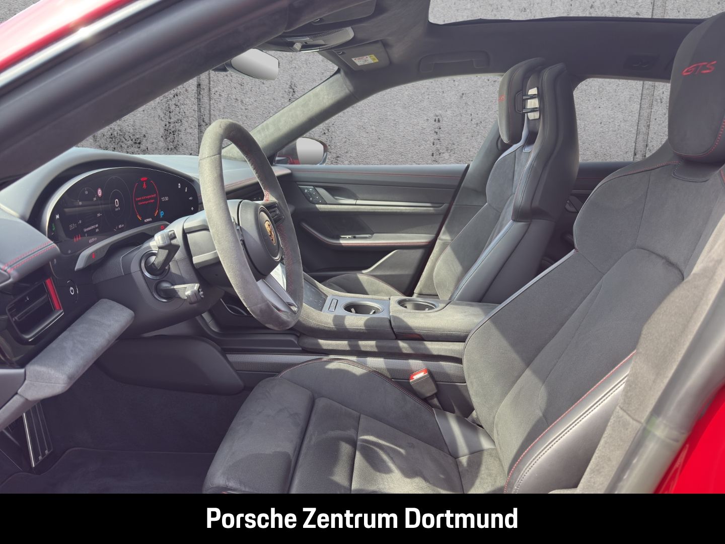 Porsche Taycan GTS Sport Turismo HA-Lenkung InnoDrive