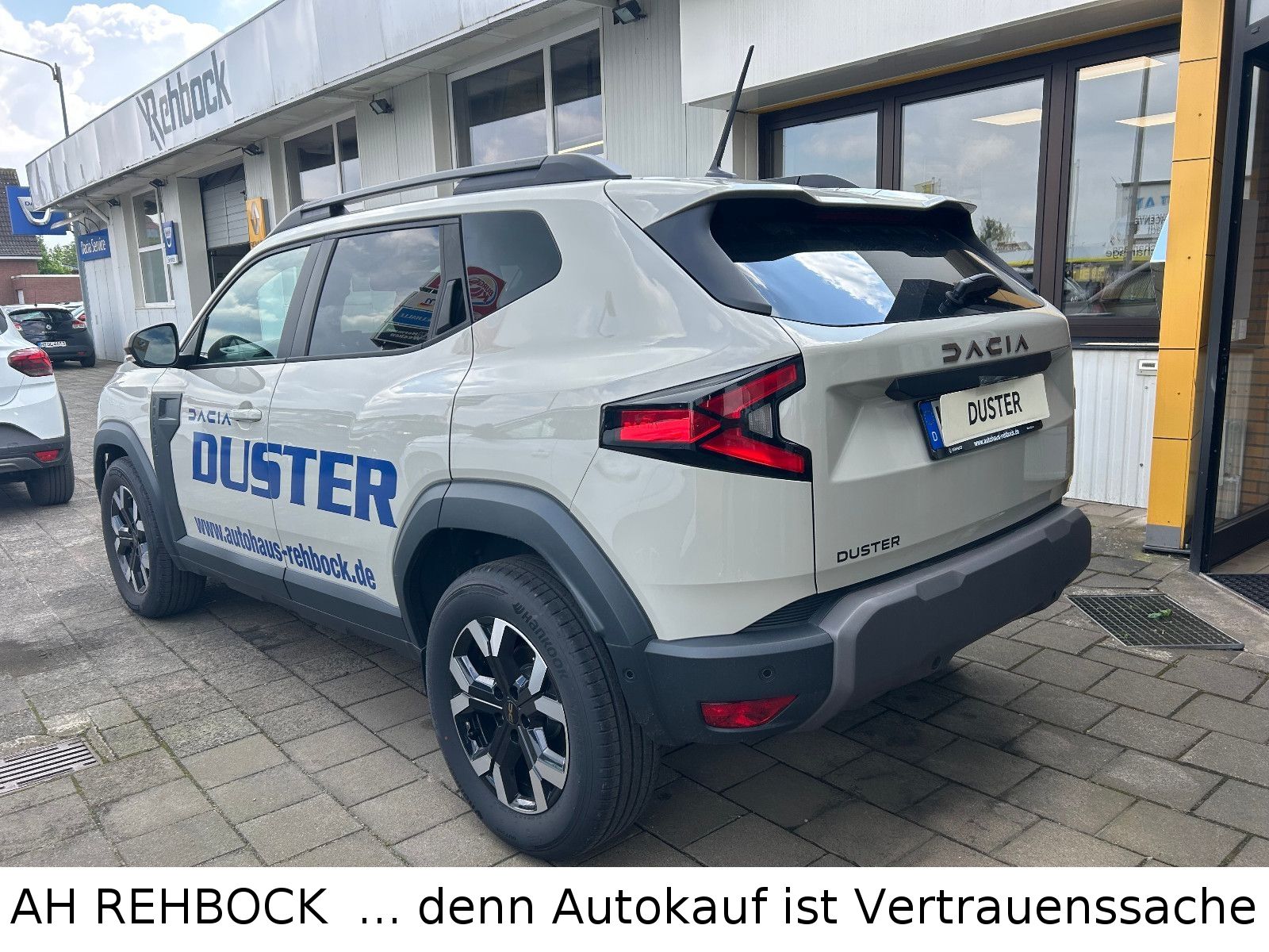 Dacia Duster III TCe 130 Extreme - Samsaru's Car Outlet