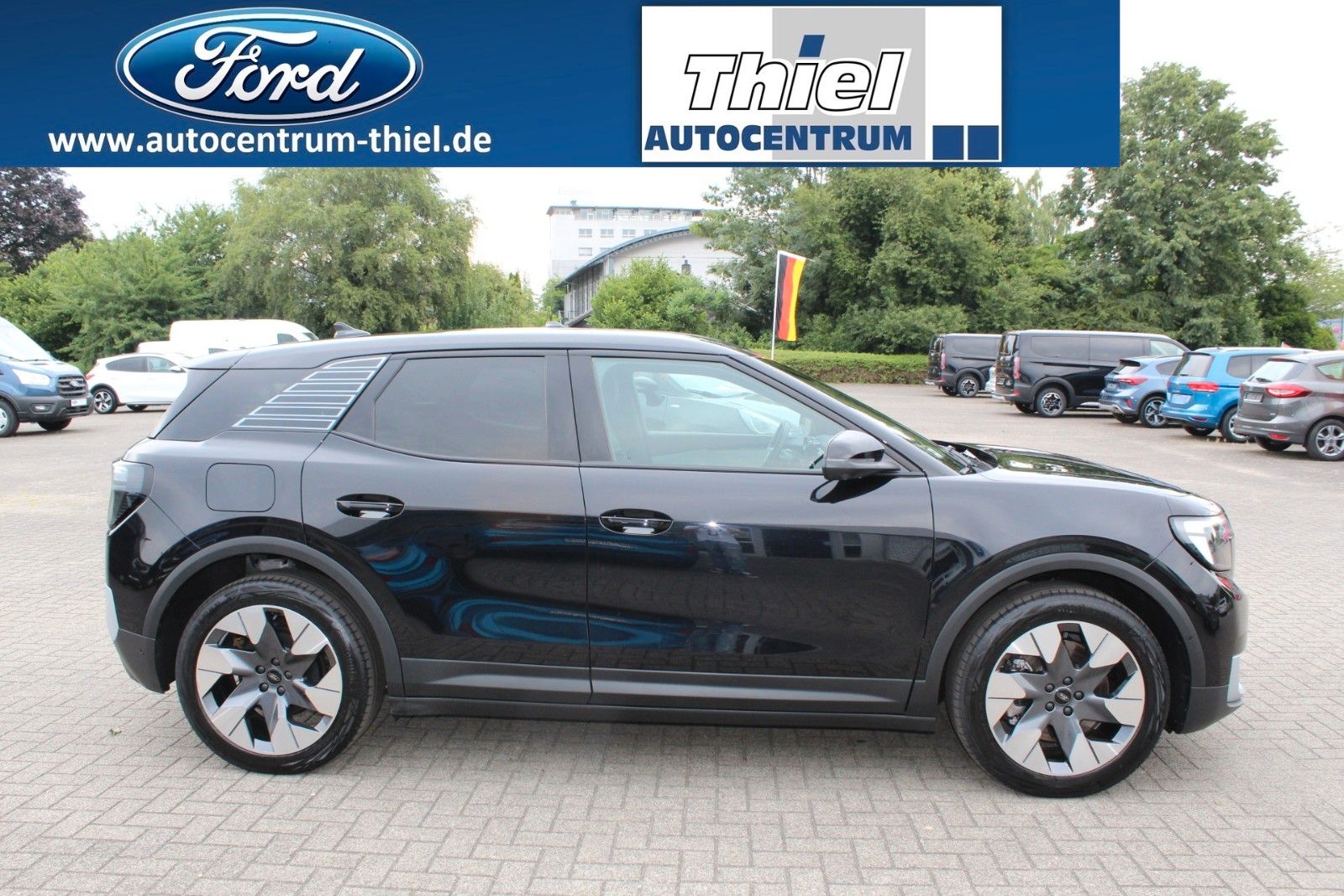 Ford Explorer Premium AWD Pano+Fahr-Assist+AHK+Ergo
