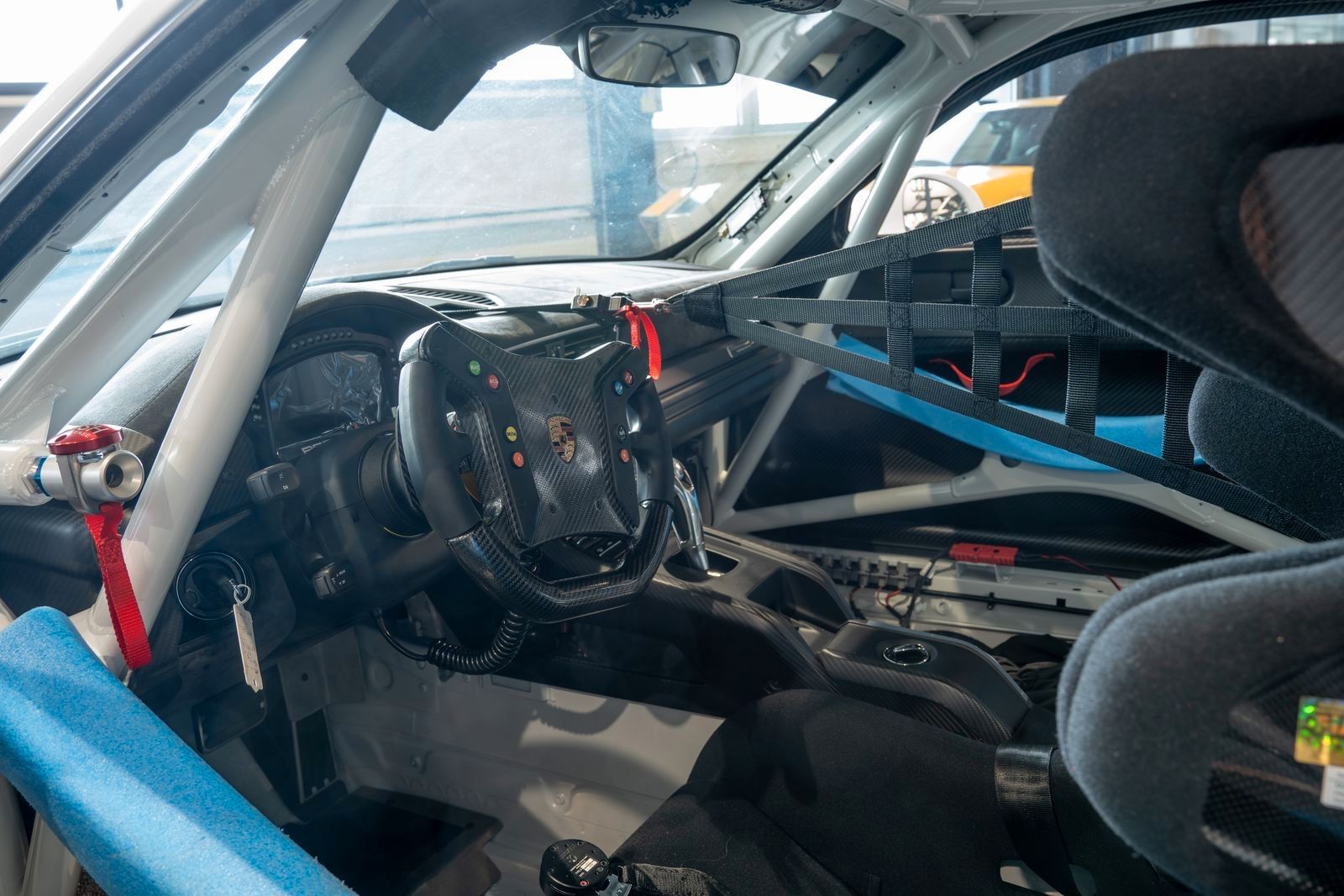 Porsche GT2 RS Clubsport - Samsaru's Car Outlet