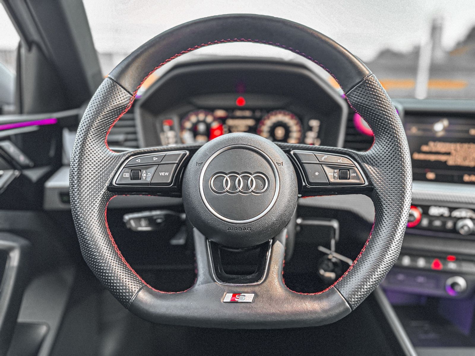 Audi A1 Sportback 40 TFSI S line - Samsaru's Car Outlet