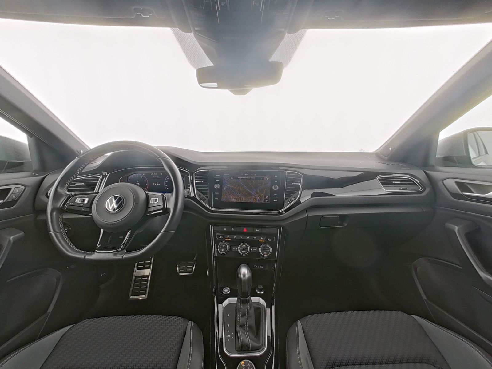 Volkswagen T-Roc R - Samsaru's Car Outlet