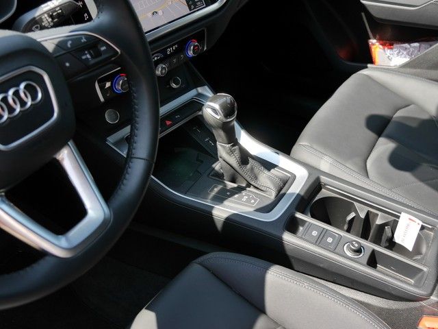 Audi Q3 45 TFSI qu. S tronic advanced - Samsaru's Car Outlet