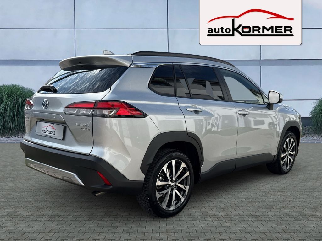 Toyota Corolla Cross 2.0 Hybrid 4x2 Teamplayer sofort