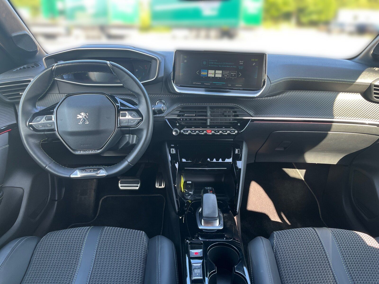 Peugeot e 208 GT - Samsaru's Car Outlet