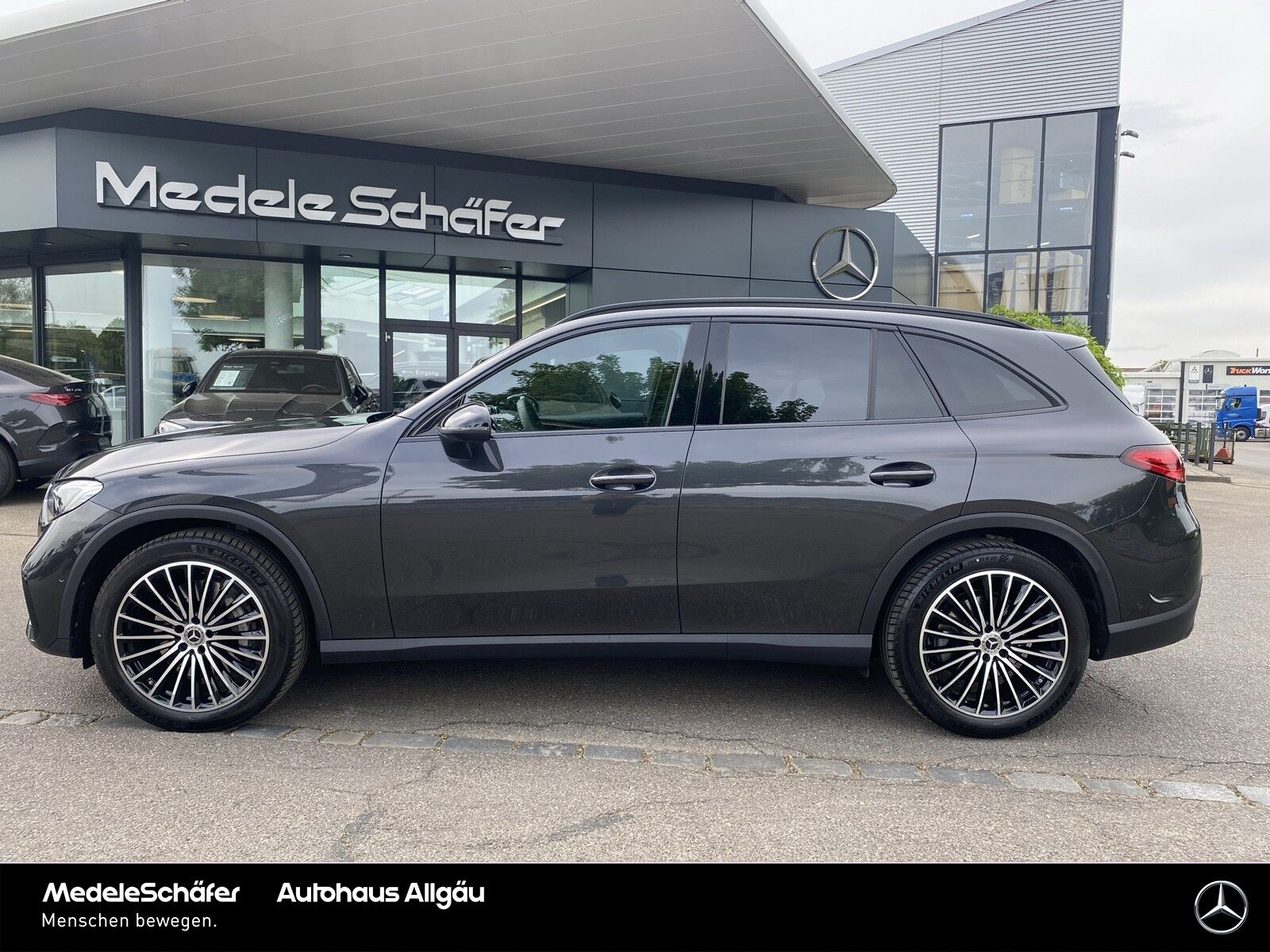 Mercedes-Benz GLC 220 d 4M AMG Night 20' Dist AHK LED Ambi Kam
