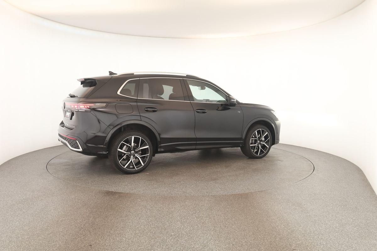 Volkswagen Tiguan 2.0 TDI 4M DSG R-Line Leder Pano Navi 360