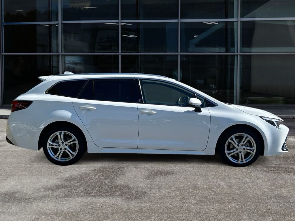 Toyota Corolla 1.8 Hybrid Touring Sports Team Deutschla