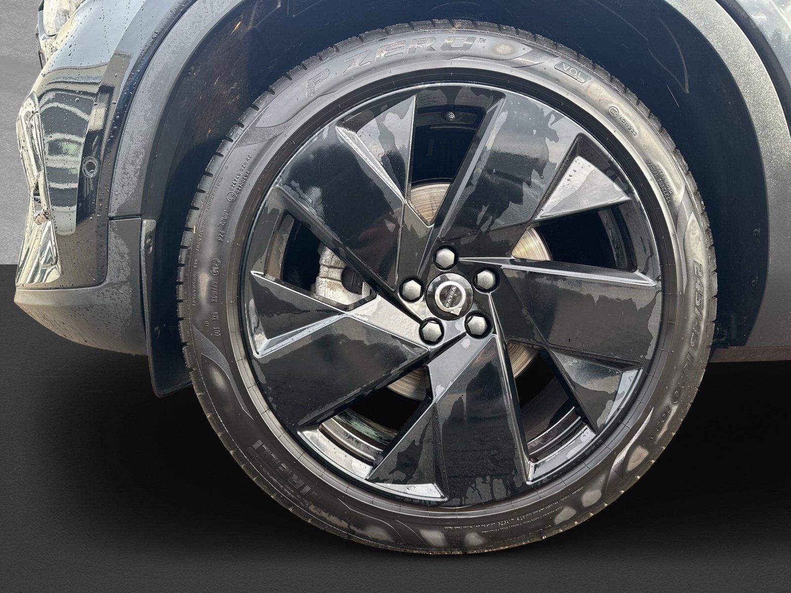 Volvo XC40 B3 Benzin Plus Black Edition *AHK*