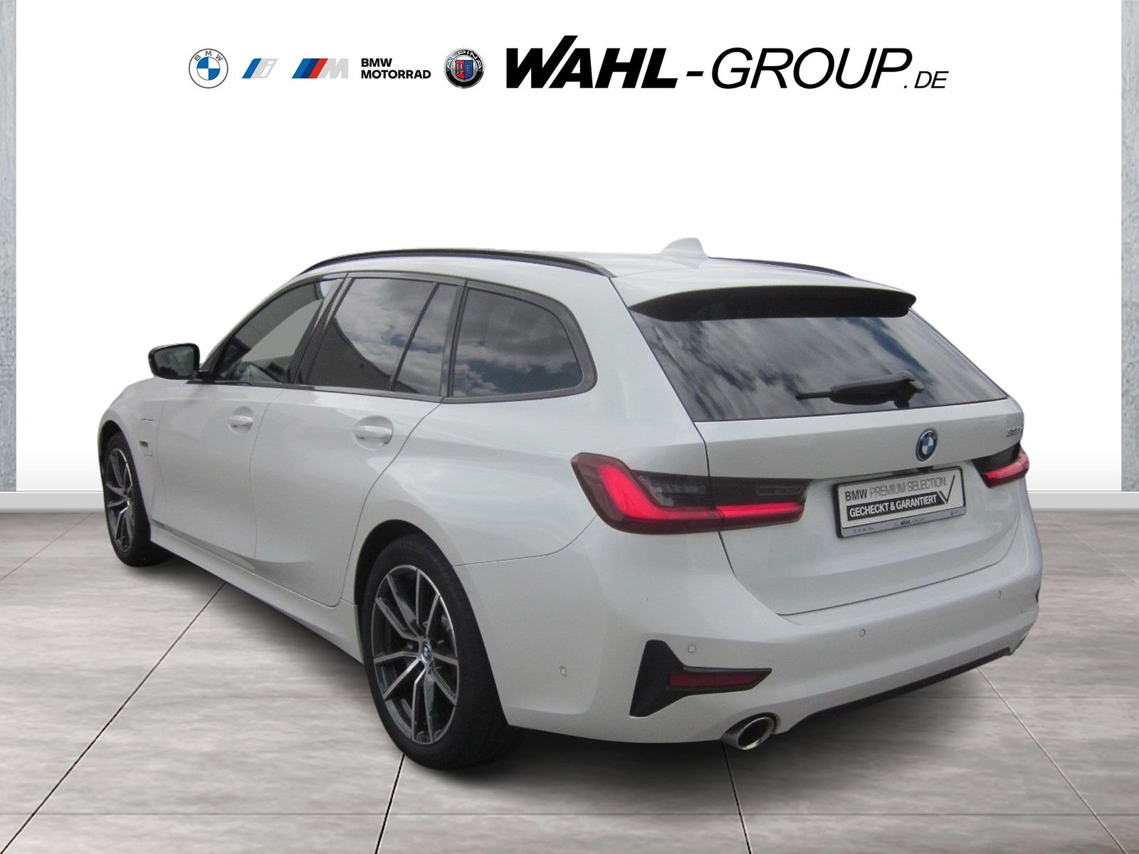 BMW 330e TOURING SPORT LINE - Samsaru's Car Outlet