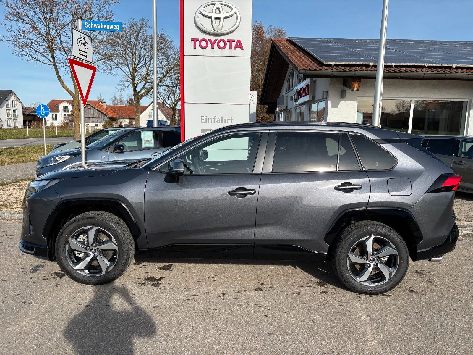Toyota RAV4 Plug-in Hybrid 4x4 Teamplayer*AHK,Navi,LED*