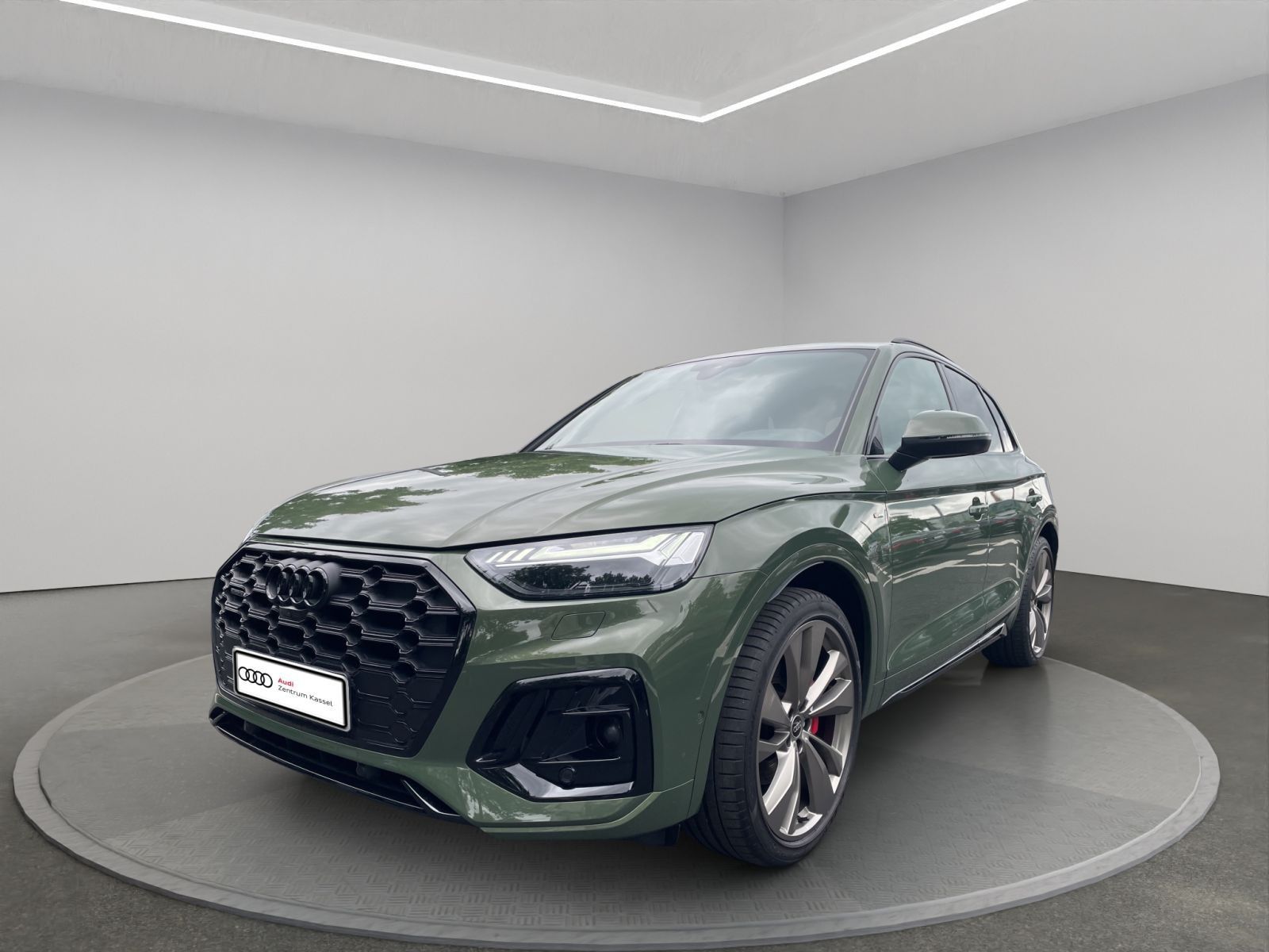 Audi Q5 40 TDI qu S line Matrix B&O Pano HuD AHK 360