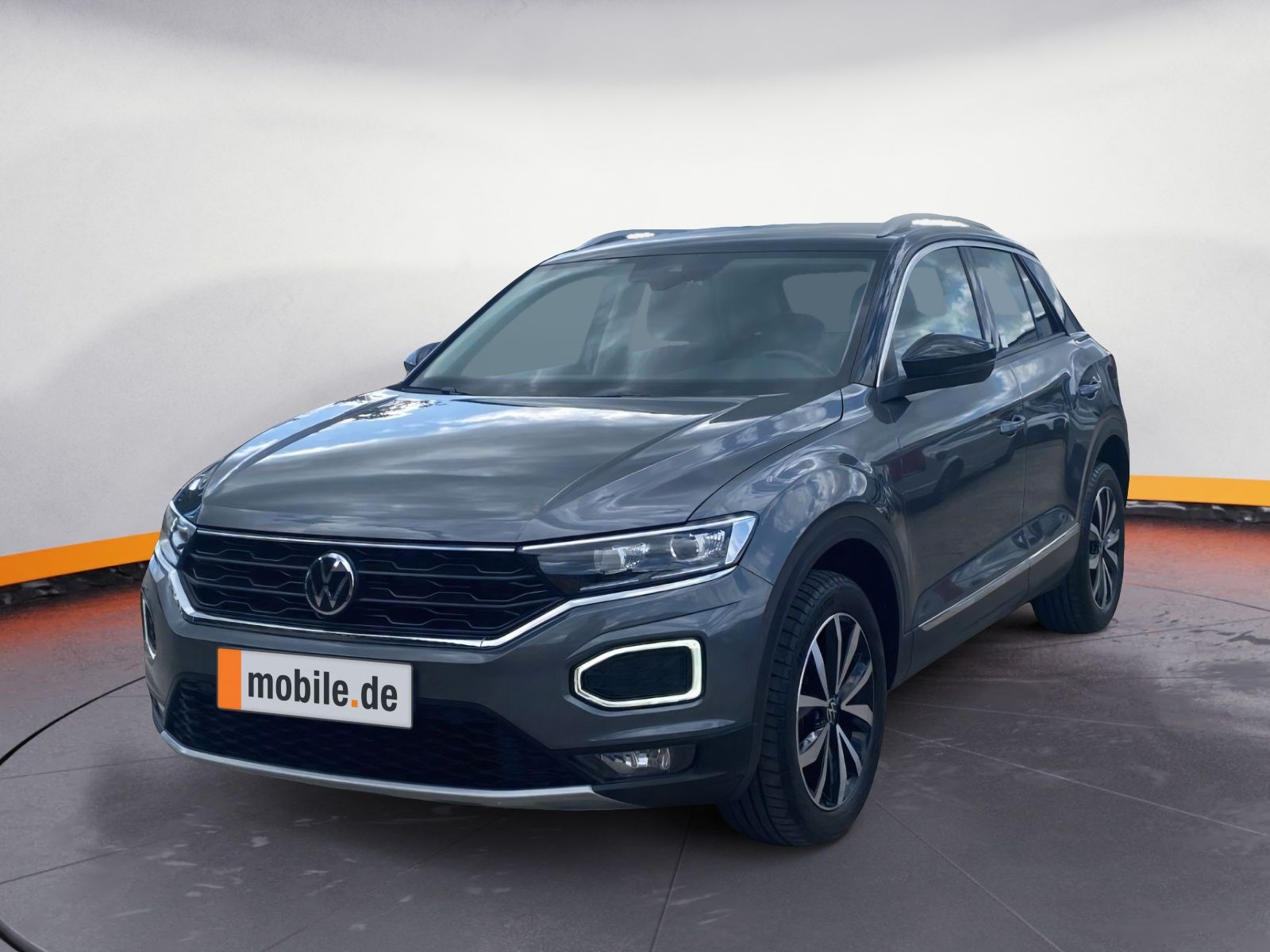 Volkswagen T-Roc 1.0 TSI Style - Samsaru's Car Outlet