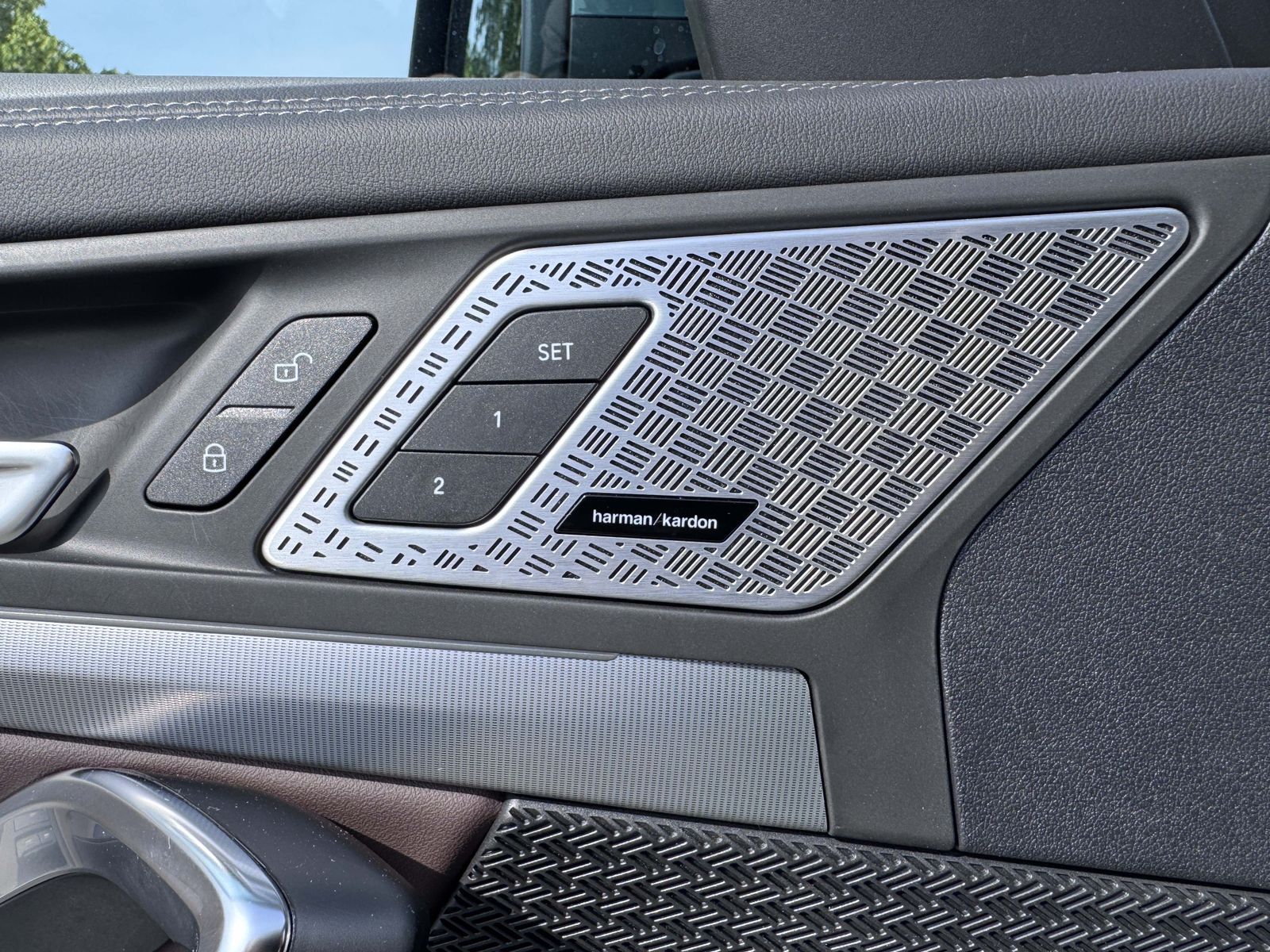 BMW X1 xDrive20d xLine - Samsaru's Car Outlet