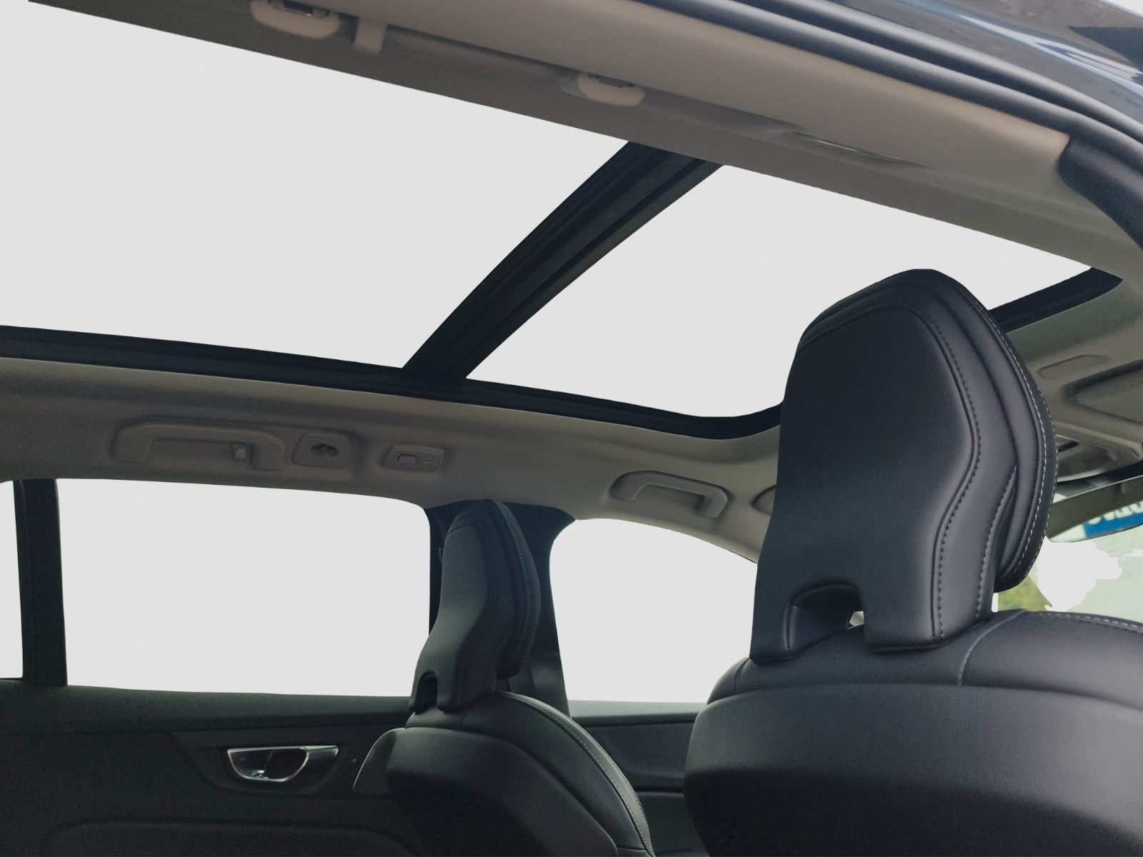 Volvo V60 Cross Country B5 AWD Ultimate