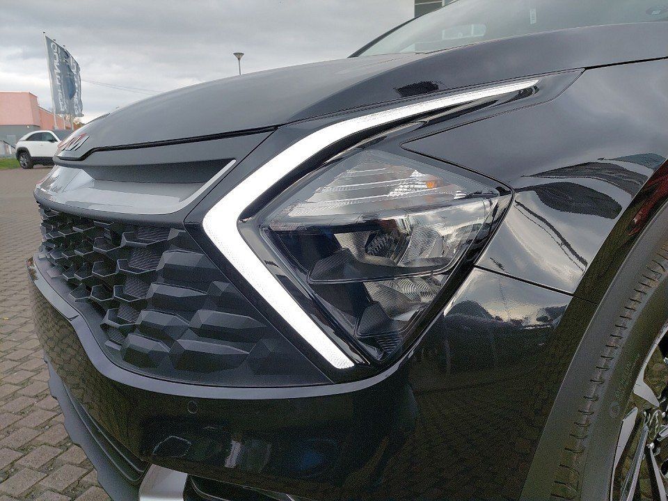 Kia Sportage Vision 1.6T Hybrid Komfort 2WD - Samsaru's Car Outlet
