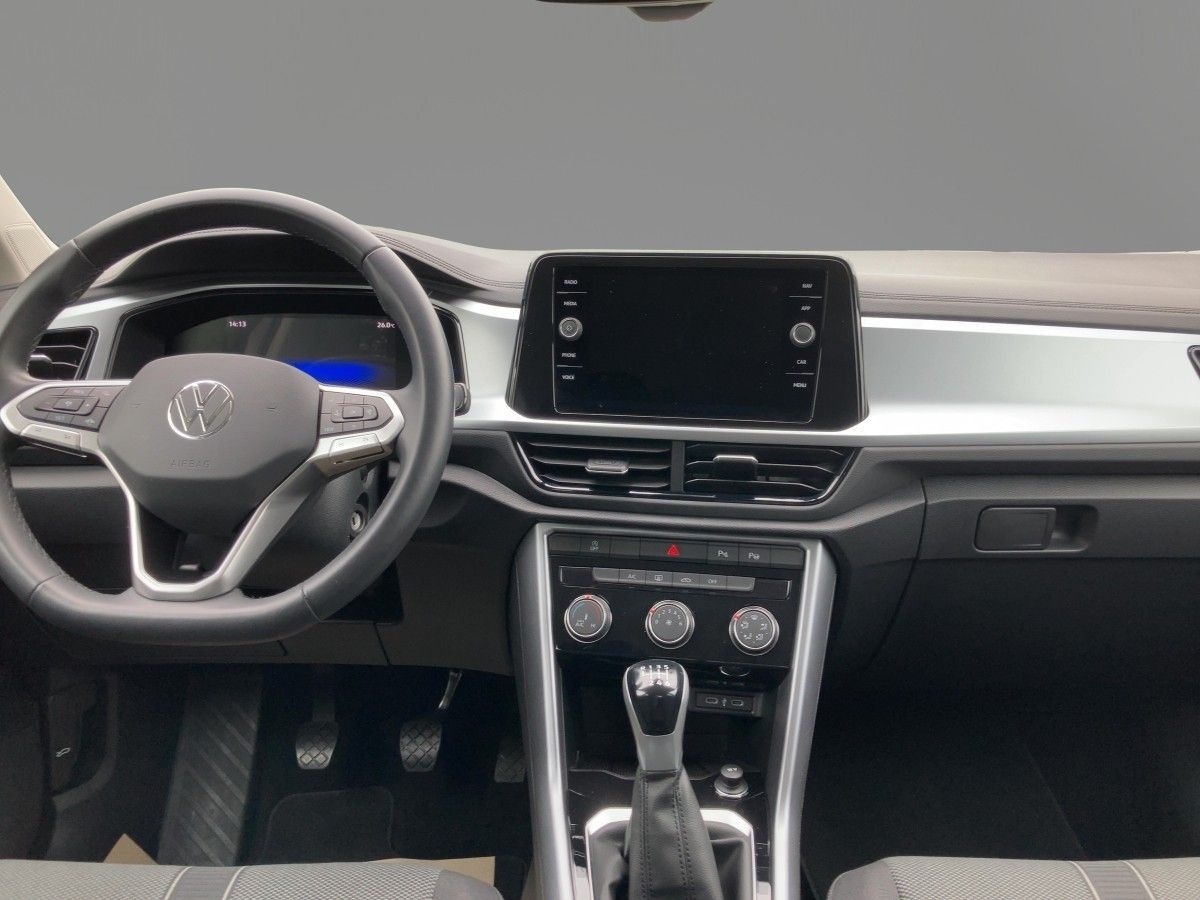 Volkswagen T-ROC 1.0 TSI LIFE - Samsaru's Car Outlet