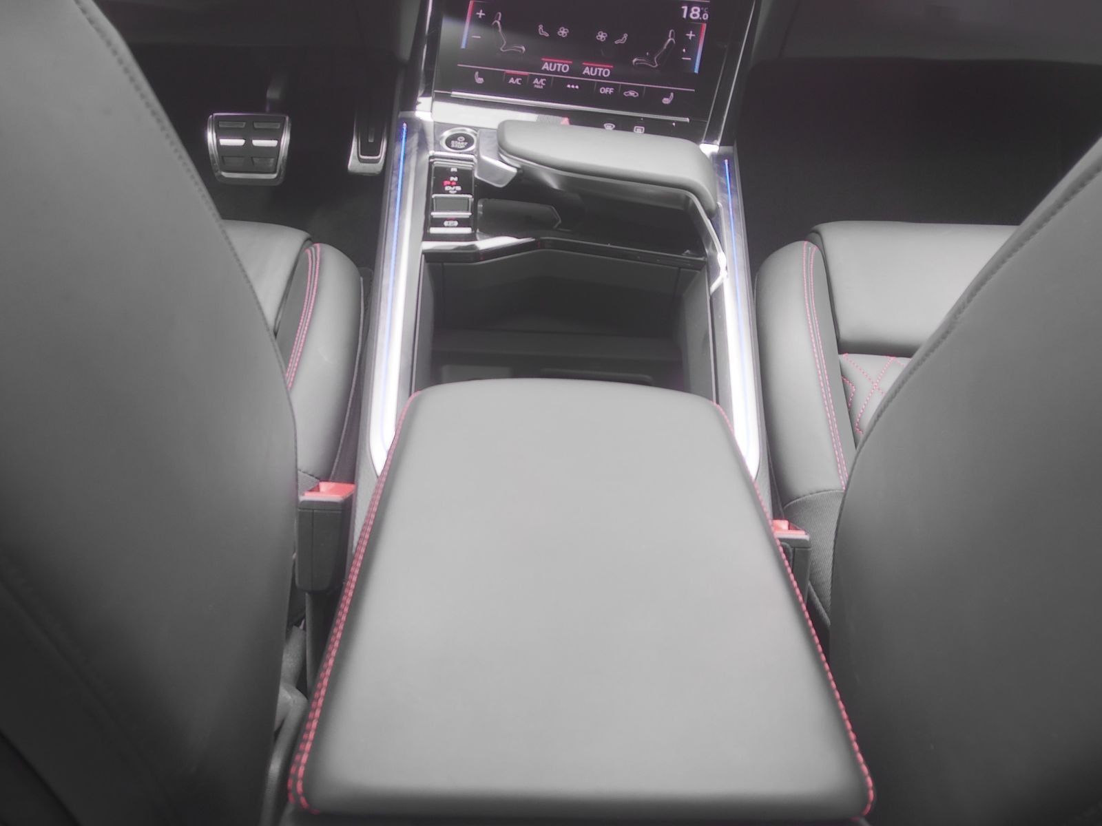 Audi Q8 e-tron S line 55 quattro *Opt.schw*PANO*AHK*