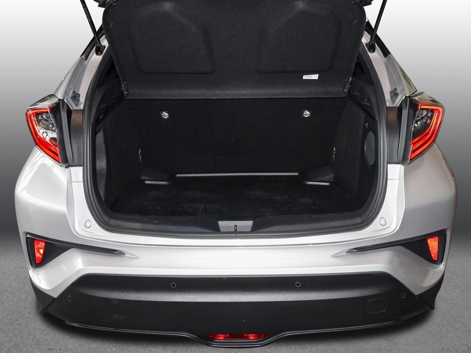 Toyota C-HR 1.8 Hybrid Lounge - Samsaru's Car Outlet
