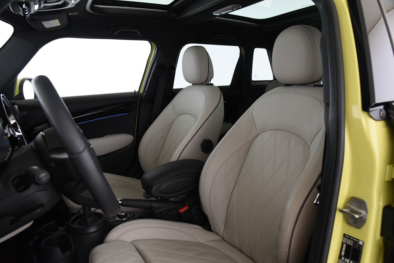 MINI Mini Cooper MINI Yours Trim - Samsaru's Car Outlet