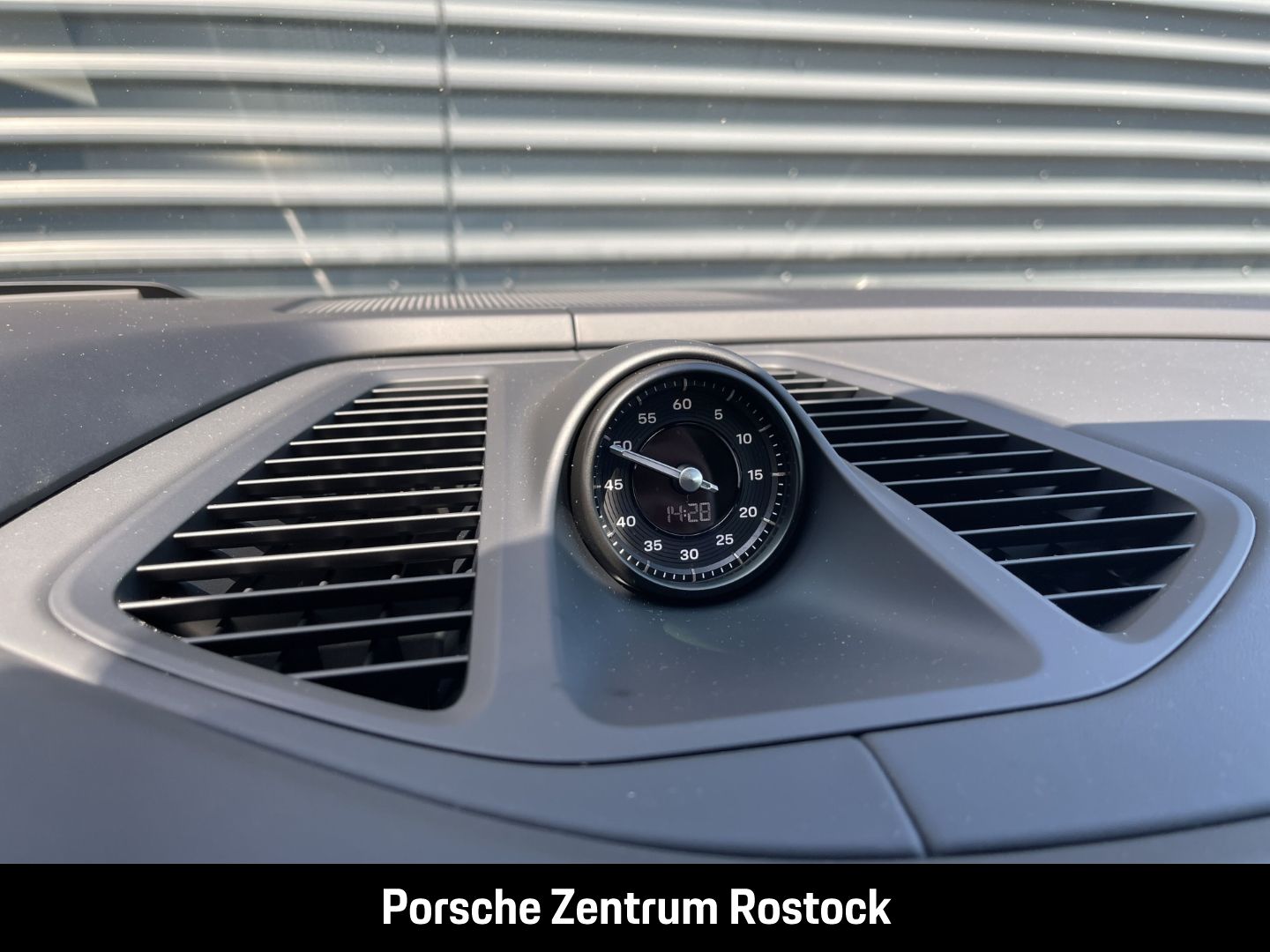 Porsche Macan 4 BOSE Rückfahrkamera Abstandstempomat LED