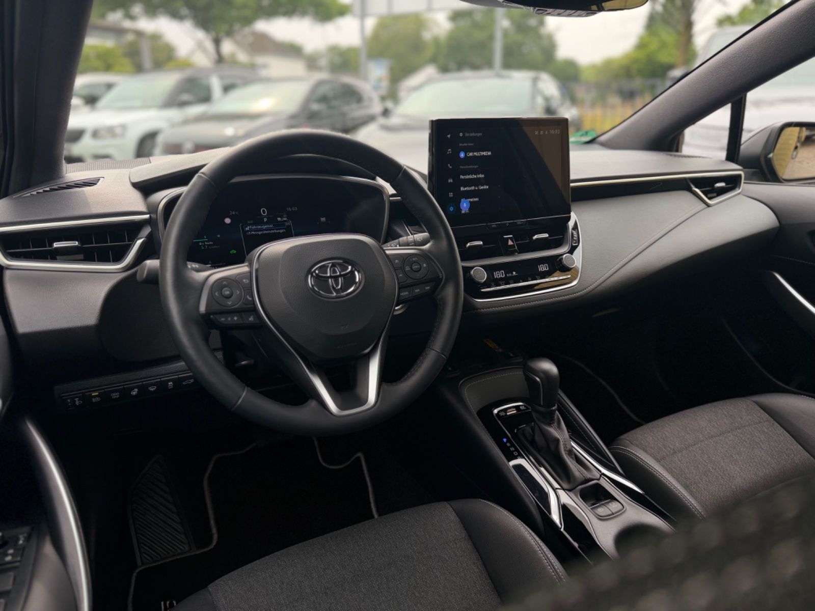 Toyota Corolla Touring Sports Hybrid Team D 1. Hand