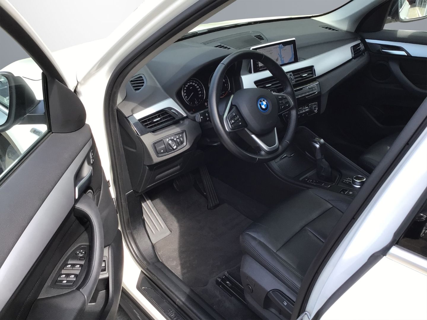 BMW X1 xDrive25e Advantage - Samsaru's Car Outlet