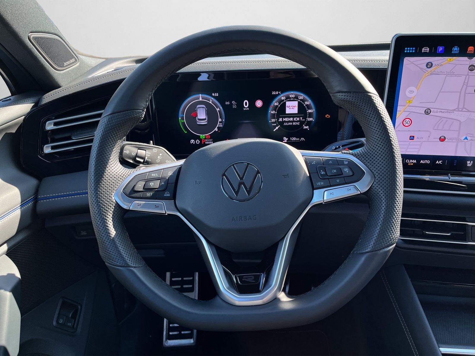 Volkswagen Tiguan 1.5 eHybrid DSG R-Line AHK+Pano+HuD+Leder