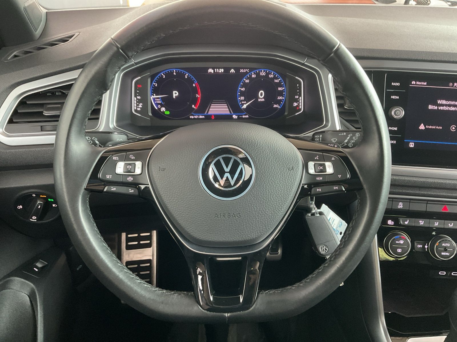 Volkswagen T-Roc 1.5 TSI DSG Active - Samsaru's Car Outlet