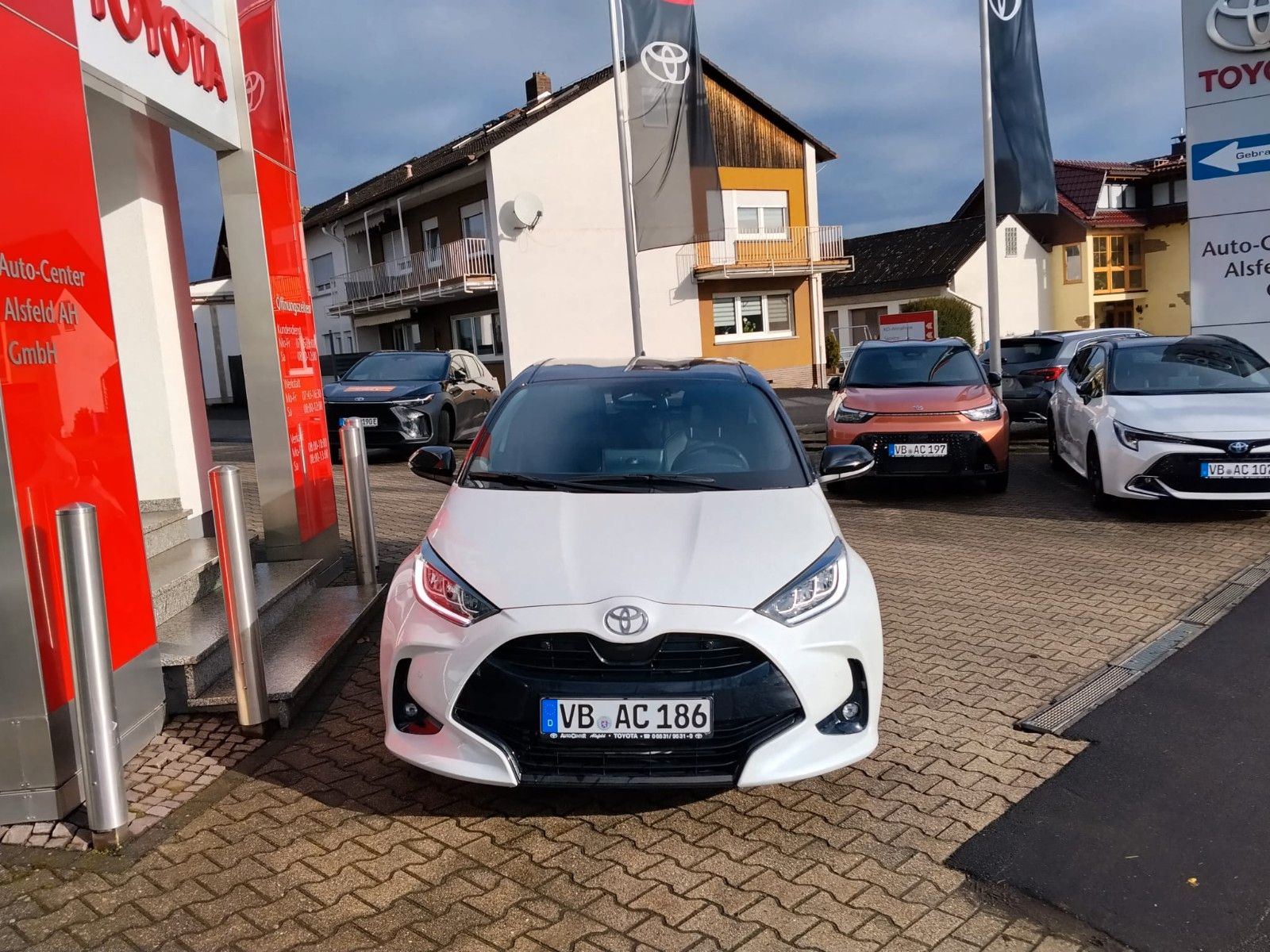 Toyota Yaris Hybrid Style Plus