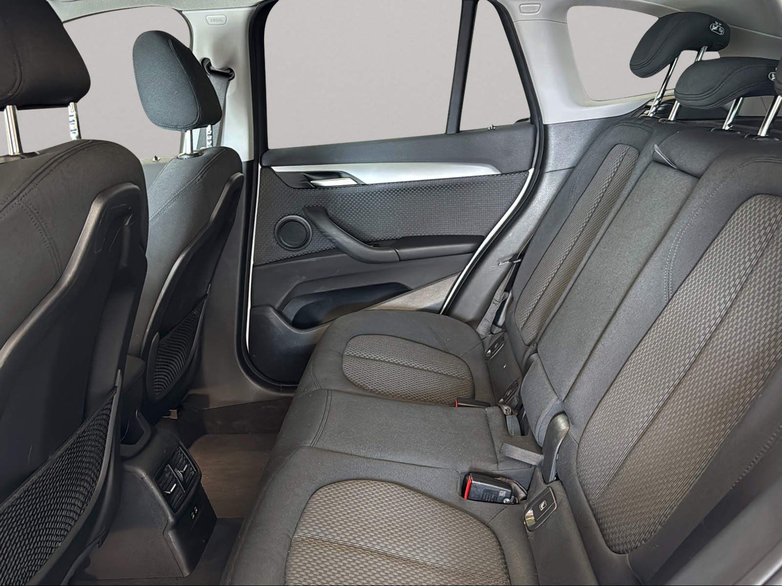 BMW X1 xDrive25e - Samsaru's Car Outlet