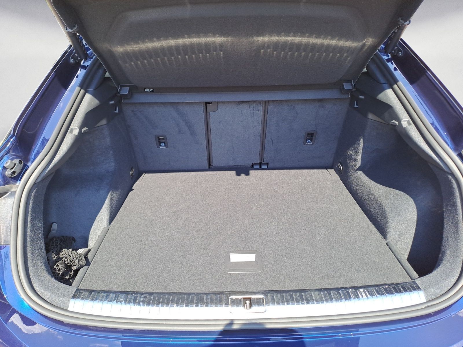 Audi Q3 40 TFSI Sportback quattro S line - Samsaru's Car Outlet
