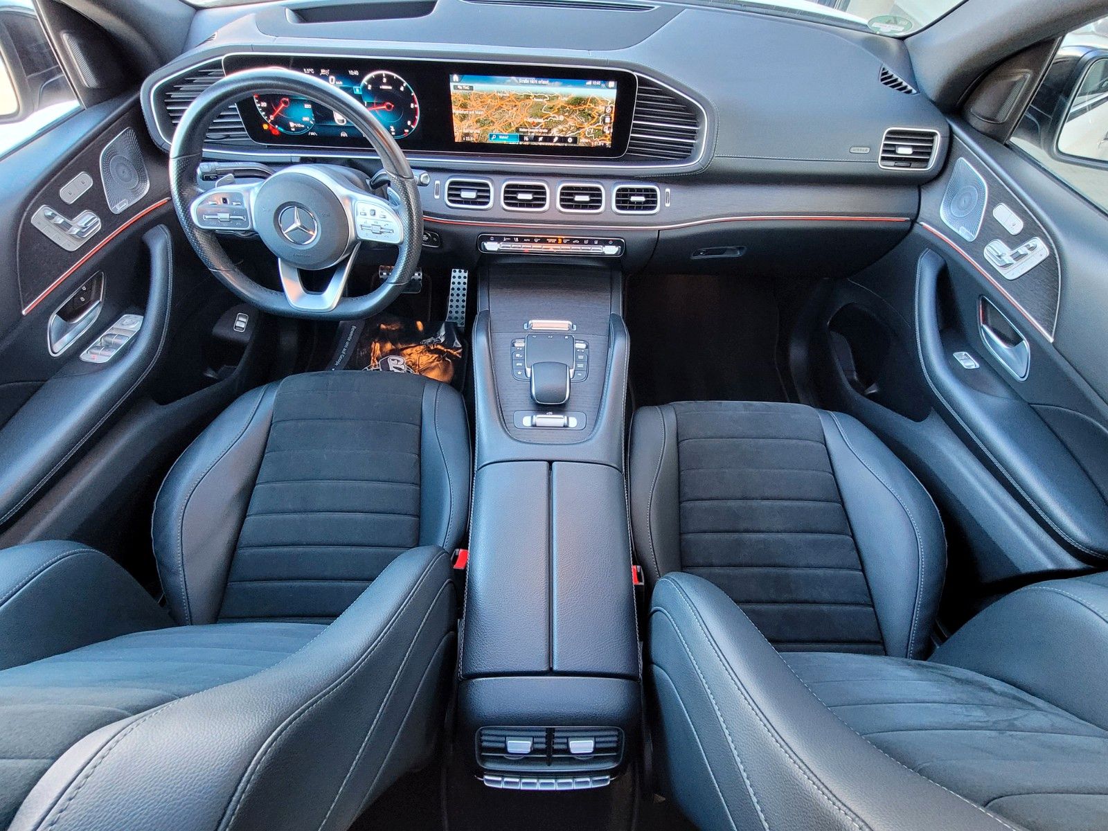 Mercedes-Benz GLE 400d Coupe AMG|22"|Burmester|Pano|360°|Head