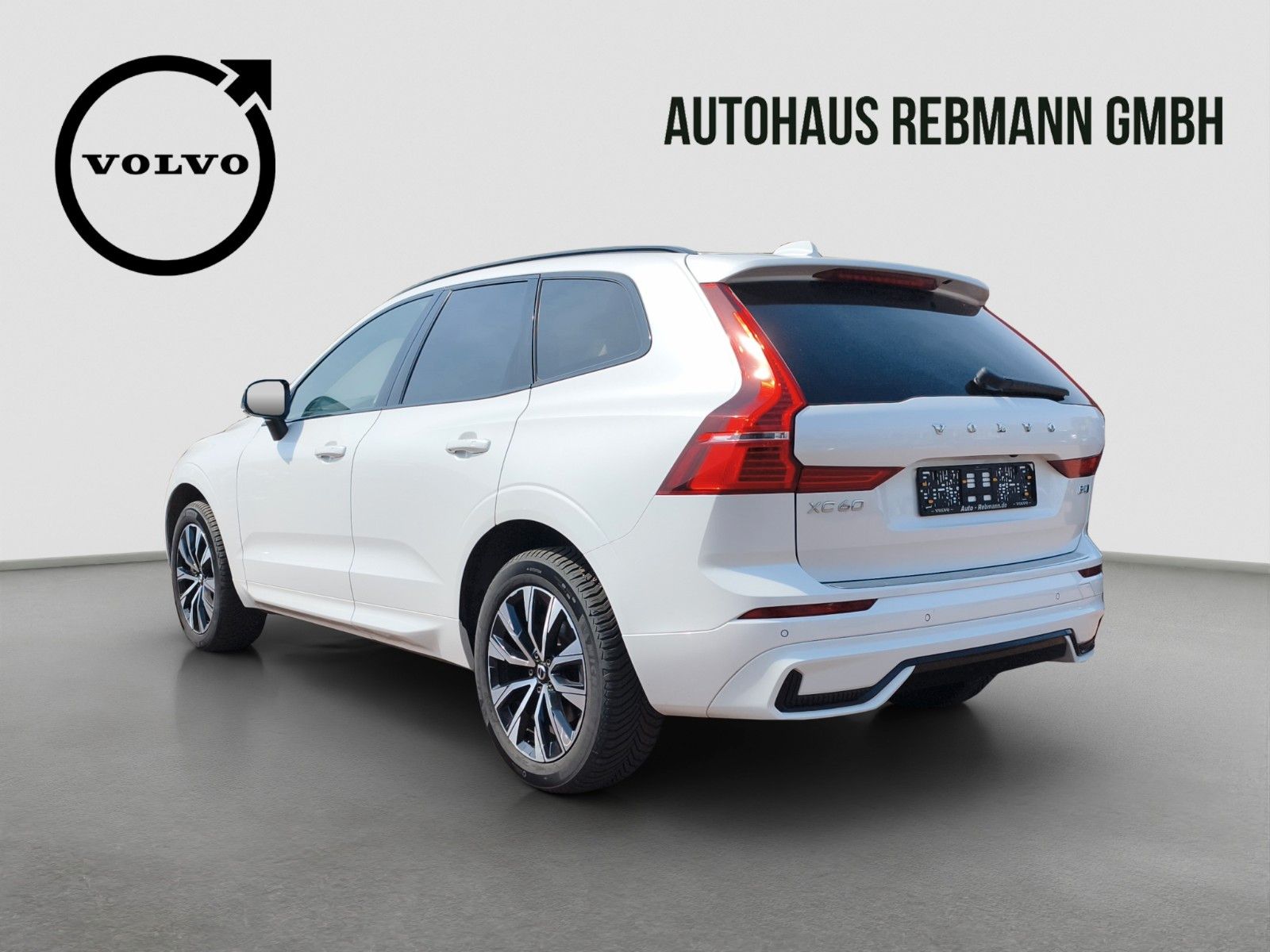 Volvo XC60 B4 Plus Dark AWD Standhzg ACC BLIS