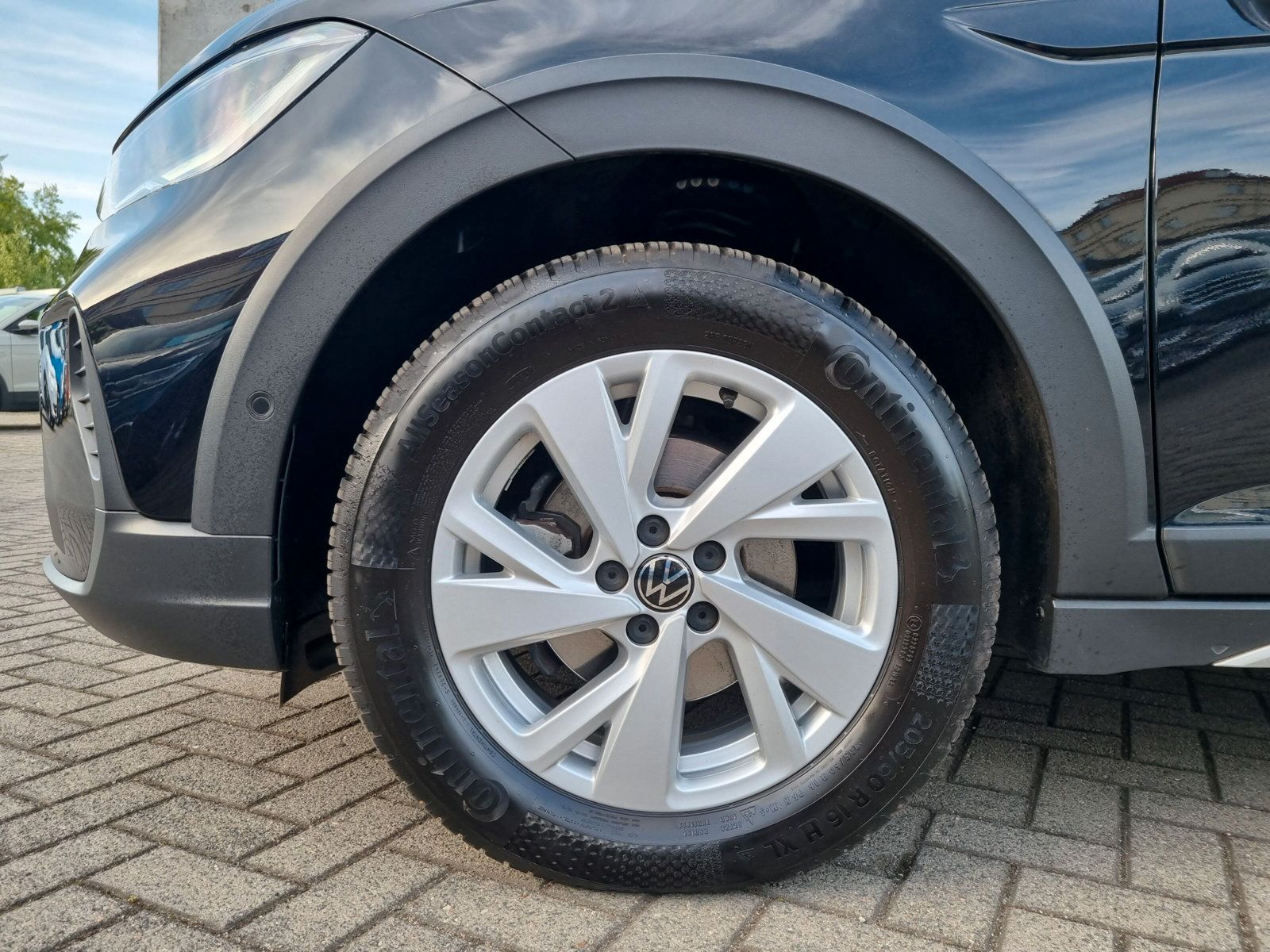 Volkswagen Taigo 1.0 TSI Life - Samsaru's Car Outlet