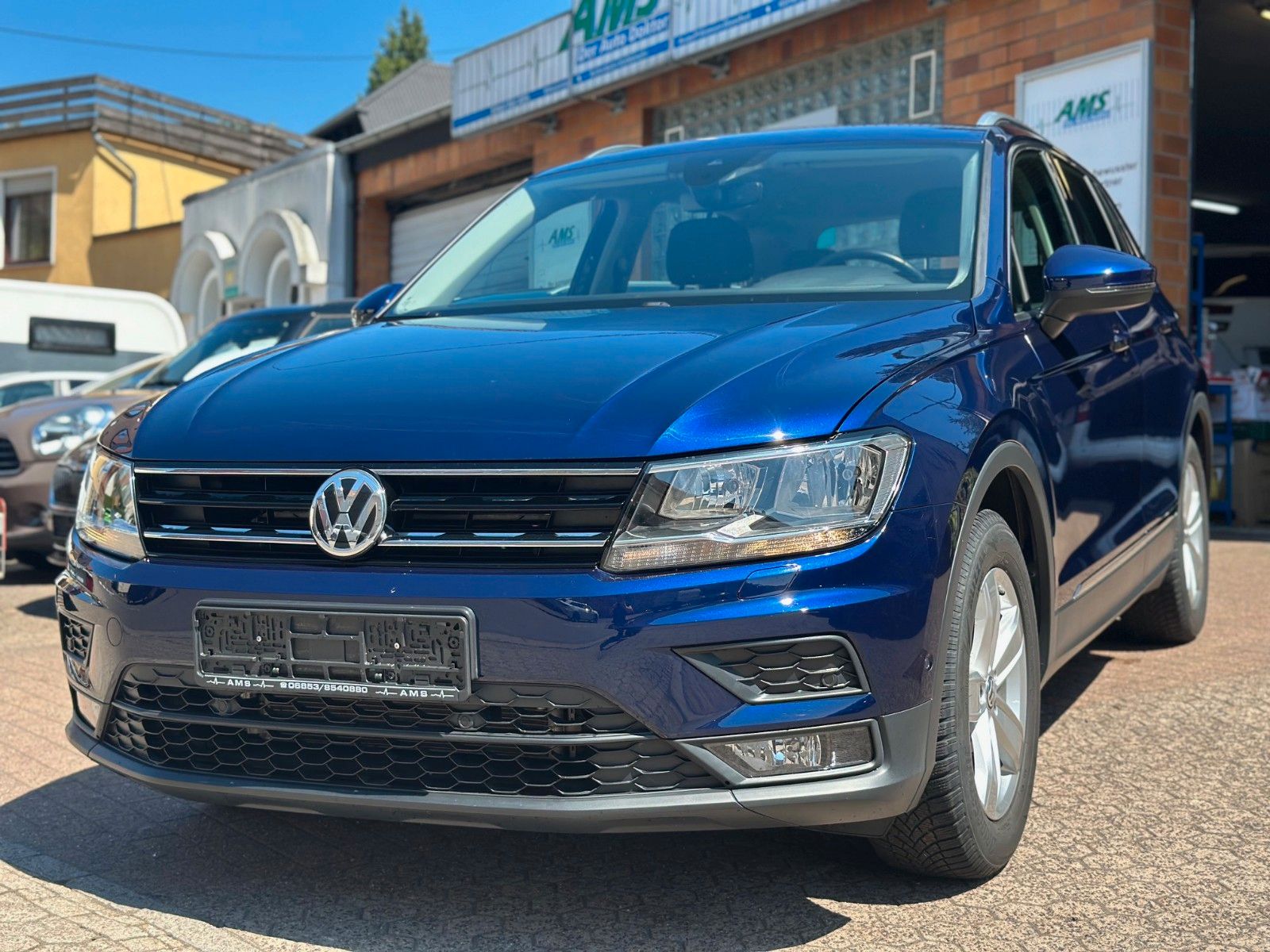 Volkswagen Tiguan Comfortline - Samsaru's Car Outlet
