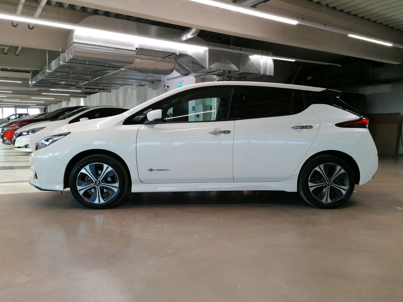 Nissan Leaf 62 kWh e+ Tekna - Samsaru's Car Outlet