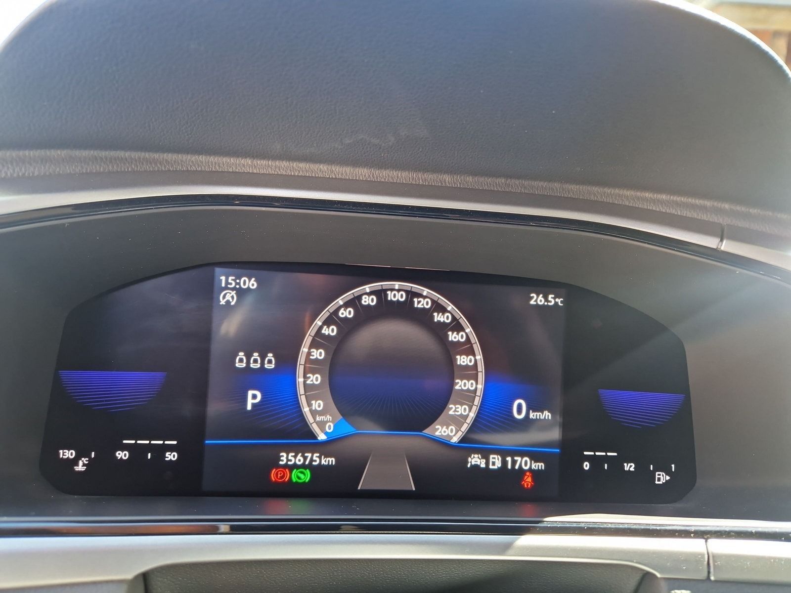 Volkswagen T-Roc Life - Samsaru's Car Outlet