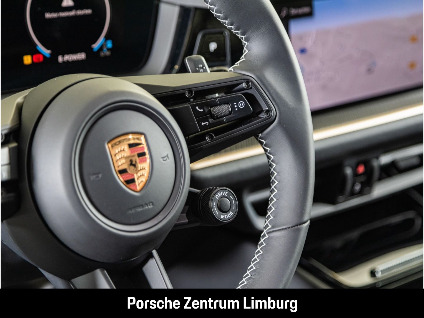 Porsche Cayenne E-Hybrid InnoDrive Sportabgasanlage LED
