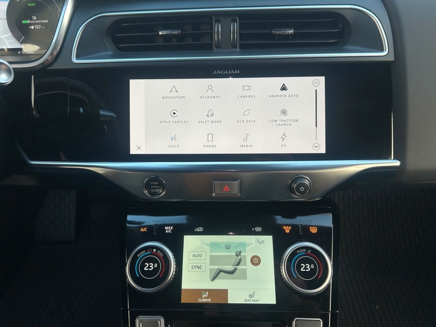 Jaguar I-PACE EV400 AWD*HUD*LED*AHK*WinterP*20''