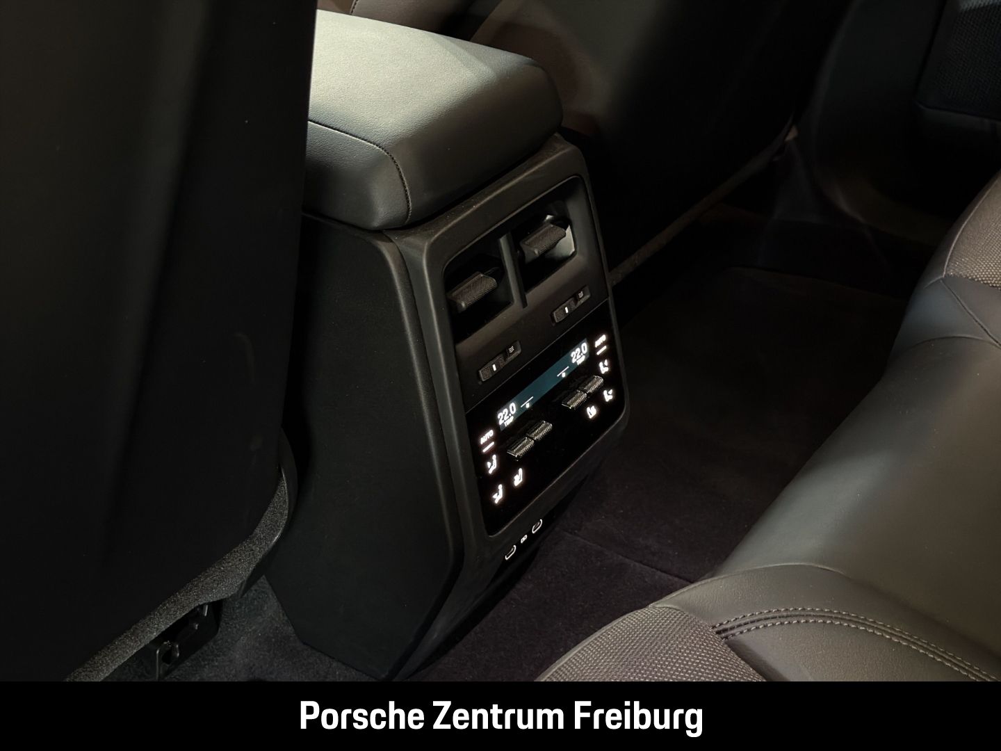 Porsche Macan 4 LED-Matrix lLuftfederung PASM 21-Zoll