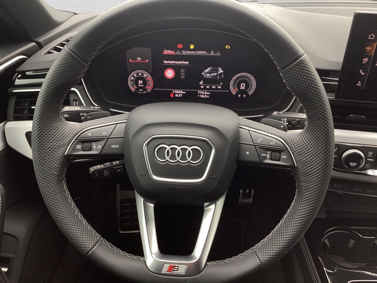 Audi A4 Avant 40 TFSI Q 2x S LINE AHK MATRIX-LED LM19