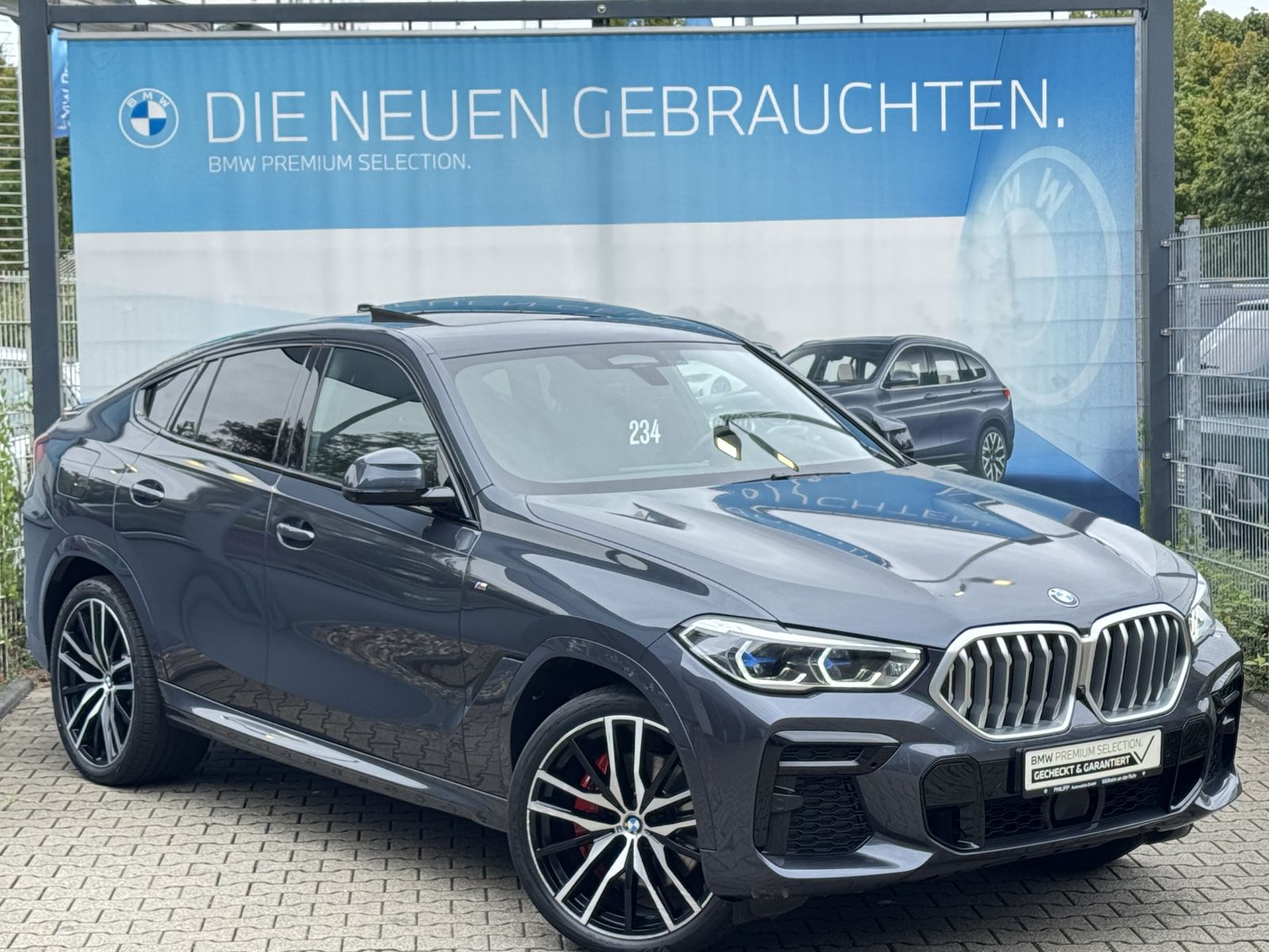 BMW X6 xDrive30d M Sport AHK PANO LASER Sitzklima