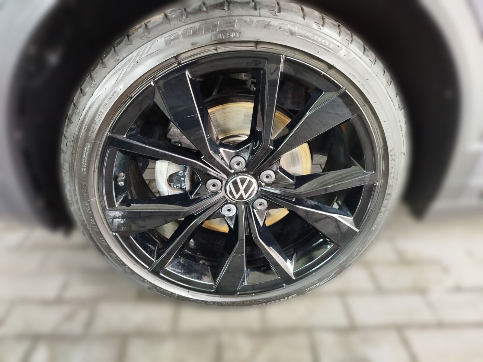 Volkswagen T-Roc 1.5 TSI DSG R-Line - Samsaru's Car Outlet