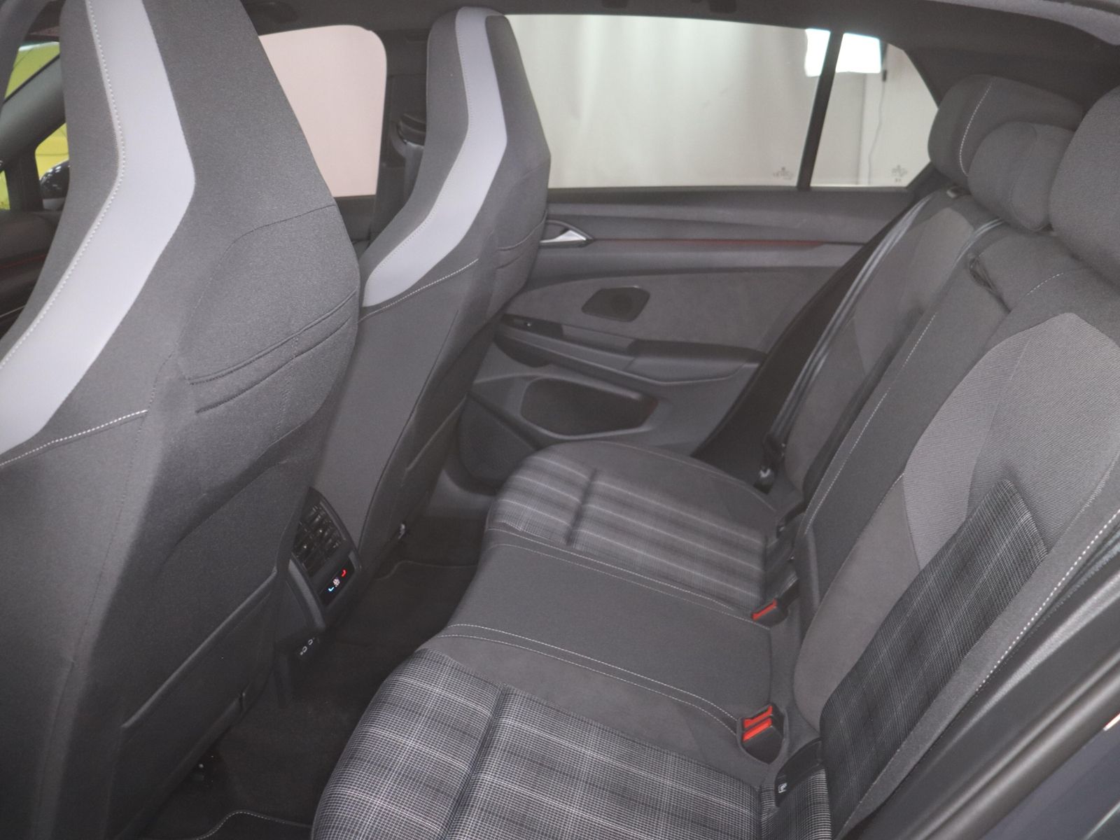 Volkswagen Golf GTD 2.0TDI DSG 289,-ohne Anzahlung Pano H&K