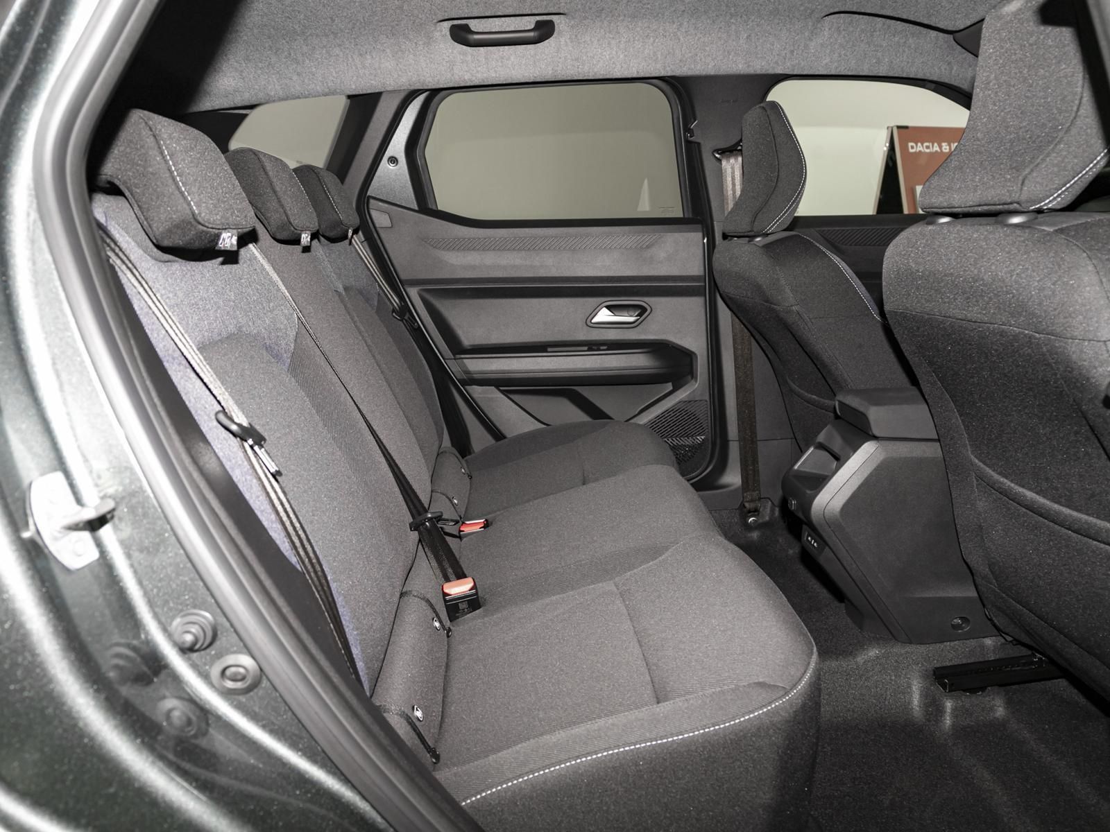 Dacia Duster FL24 Journey HYBRID 140 - Samsaru's Car Outlet