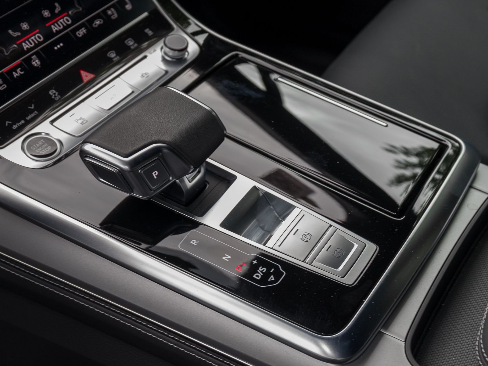 Audi Q7 45 TDI Q 2x S LINE 7SITZE LM22 MASSAGE STHZG