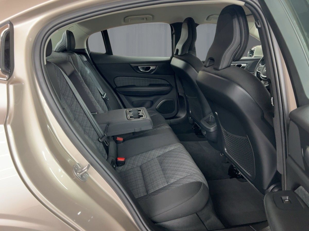 Volvo S60 INSCRIPTION B4